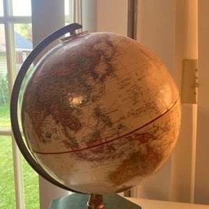 Replogle Globe Kevin M. Dzurny Cartographer•World Classic on Cherry Wood Stand